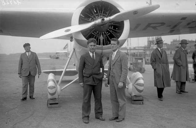 Wiley Post and Harold Gatty photographed at Berlin-Tempelhof Airport before continuing on to Moscow on their round-the-world flight (Deutsches Bundesarchiv)